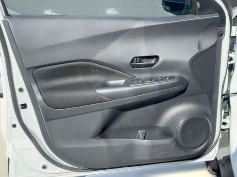 New 2025 Nissan Kicks Play S image 21