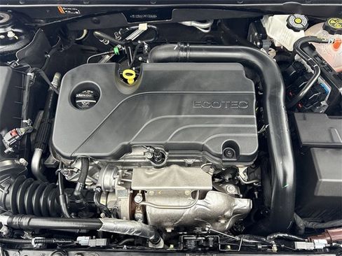 Used 2023 Chevrolet Malibu LT w/ Midnight Edition image 28