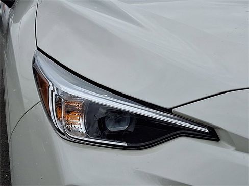 Certified 2025 Subaru Impreza 2.0i image 9