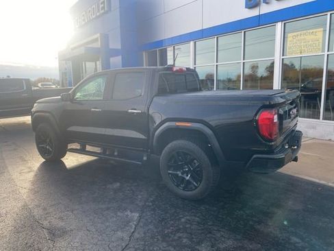 Used 2023 GMC Canyon Denali w/ Denali Black Edition image 2