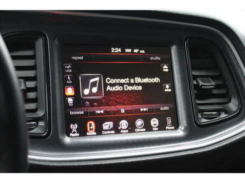 Used 2015 Dodge Challenger SXT Plus image 26