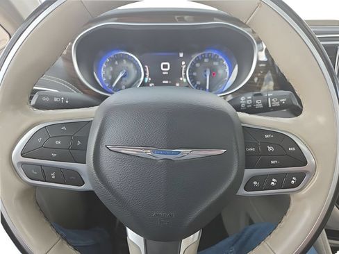 Used 2021 Chrysler Pacifica Limited w/ Premium & Safety Sphere Group AWD/4WD image 21