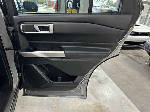 Used 2023 Ford Explorer XLT w/ Equipment Group 202A image 29
