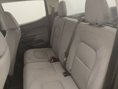 Used 2019 Chevrolet Colorado W/T w/ WT Convenience Package RWD image 18