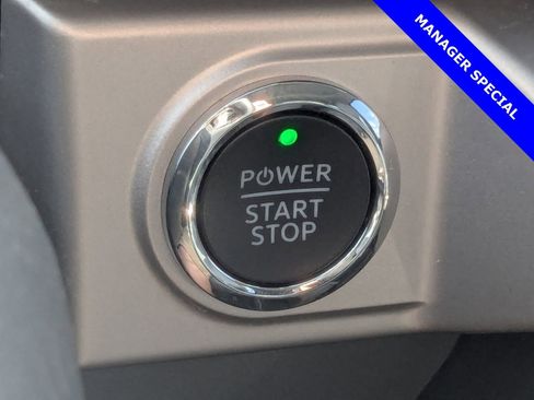 Used 2023 Ford F150 Lightning XLT image 32