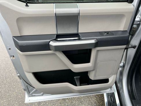 Used 2022 Ford F350 XLT w/ XLT Premium Package image 23