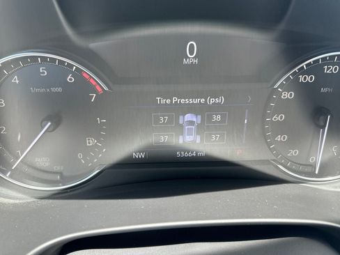 Used 2019 Cadillac XT4 Premium Luxury w/ Cold Weather Package FWD image 6