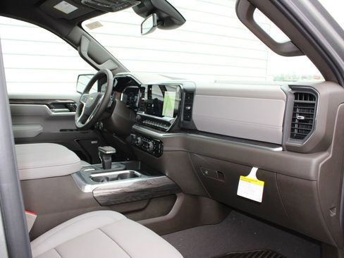 New 2026 Chevrolet Silverado 1500 LTZ w/ Z71 Off-Road Package image 26