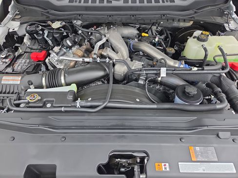 New 2026 Ford F250 Lariat w/ Chrome Package image 20