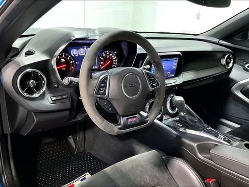 Used 2023 Chevrolet Camaro SS image 16