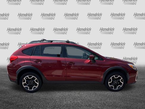 Used 2017 Subaru Crosstrek 2.0i Premium w/ Moonroof Package AWD/4WD image 11