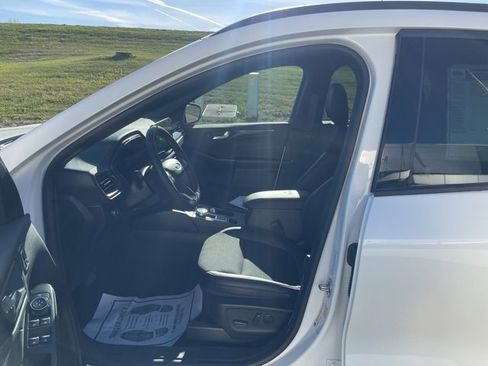 New 2025 Ford Escape ST-Line Select w/ Tech Pack #2 image 12