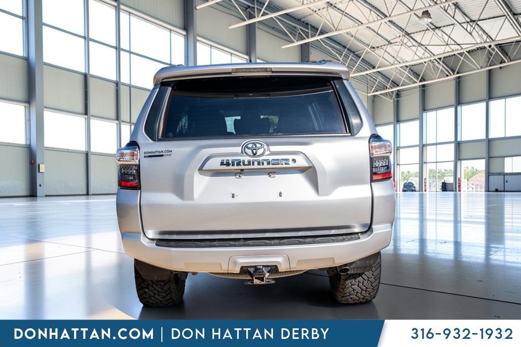 Used 2018 Toyota 4Runner SR5 Premium AWD/4WD image 31