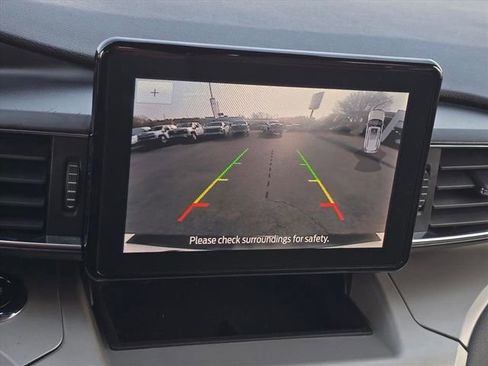 Used 2024 Ford Explorer XLT w/ Equipment Group 202A image 25