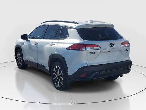 Certified 2023 Toyota Corolla Cross SE image 5