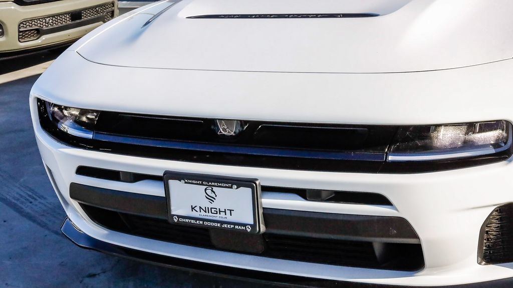 New 2026 Dodge Charger R/T w/ Blacktop Package AWD/4WD image 6