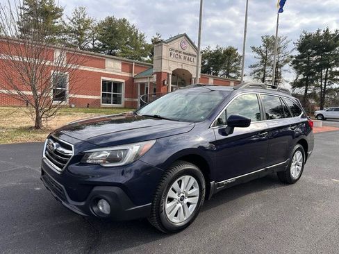Used 2018 Subaru Outback 2.5i Premium image 1