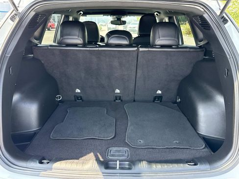 Used 2024 Jeep Compass Limited image 20