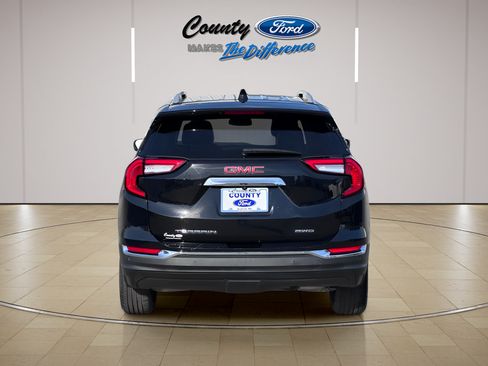 Used 2023 GMC Terrain SLT w/ Infotainment Package II AWD/4WD image 12