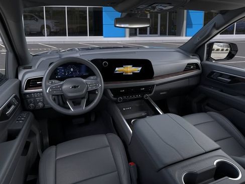New 2026 Chevrolet Suburban Z71 w/ Comfort Package AWD/4WD image 15