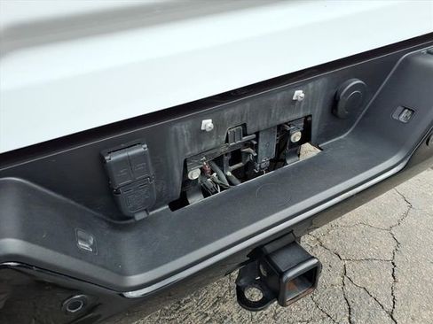 Used 2025 GMC Sierra 2500 AT4X image 30