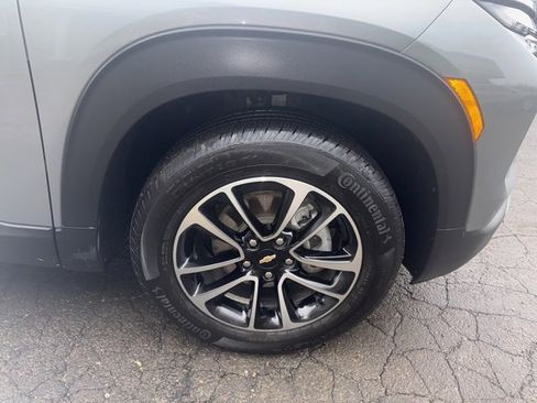 Used 2024 Chevrolet TrailBlazer LT image 9