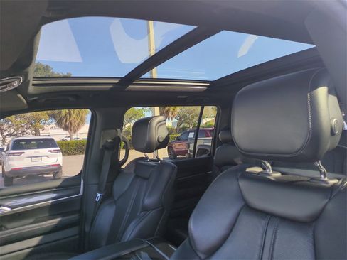 Used 2022 Jeep Wagoneer Series I w/ Premium Group I image 23