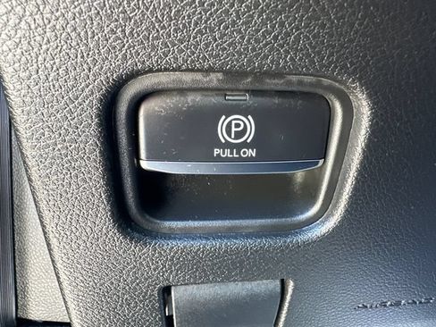 Used 2023 Jeep Grand Cherokee L Limited AWD/4WD image 33