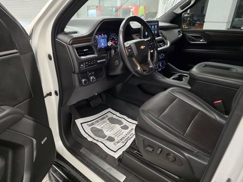 Used 2021 Chevrolet Suburban High Country RWD image 17
