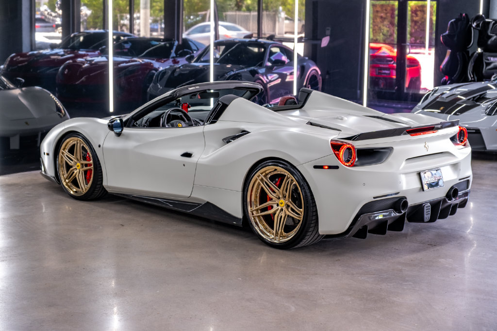 Used 2018 Ferrari 488 Spider RWD image 16