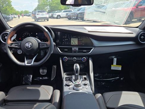 New 2025 Alfa Romeo Giulia Intensa w/ Driving Assist Package image 16