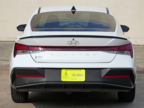 Used 2025 Hyundai Elantra Sport FWD image 44