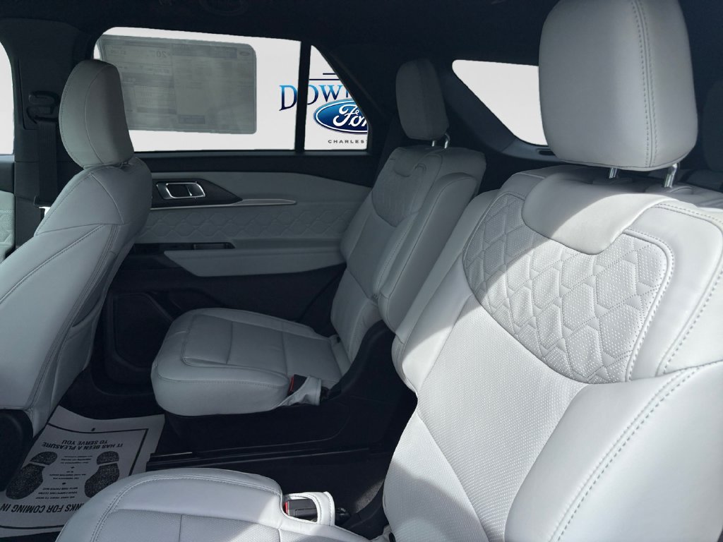New 2027 Ford Explorer Platinum w/ 3.0L Ultimate Package AWD/4WD image 9