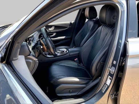 Used 2017 Mercedes-Benz E 300 image 8