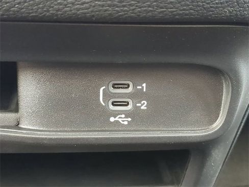 New 2026 Chrysler Pacifica Select w/ S Appearance Package image 27