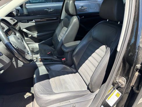 Used 2014 Volkswagen Passat 1.8T SEL Premium FWD image 10