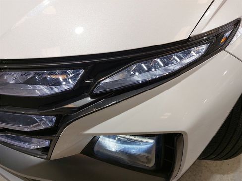 Certified 2025 Hyundai Tucson SE image 29