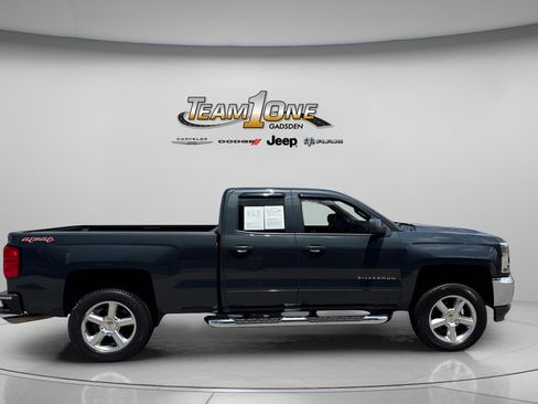 Used 2017 Chevrolet Silverado 1500 LT w/ All Star Edition AWD/4WD image 9