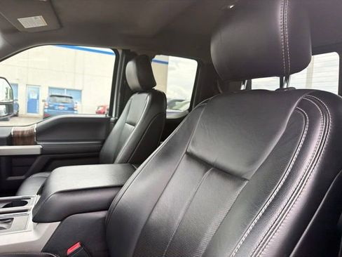 Used 2020 Ford F150 Lariat w/ Equipment Group 502A Luxury AWD/4WD image 14