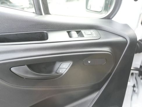 Used 2025 Mercedes-Benz Sprinter 2500 image 17