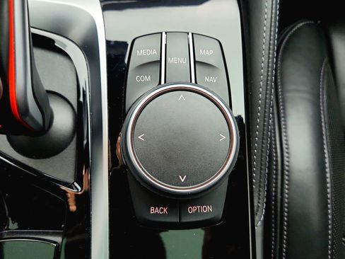 Used 2022 BMW M5 w/ Competition Package image 23