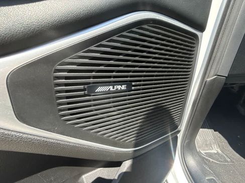 Used 2024 Jeep Wagoneer L Series II RWD image 15