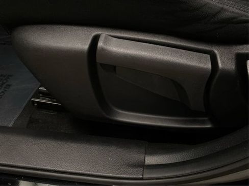 Used 2017 Nissan Rogue S AWD/4WD image 24
