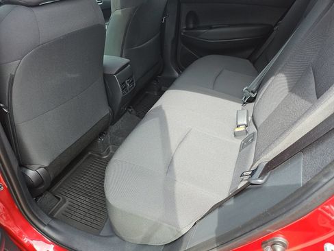 Used 2024 Toyota Corolla Cross LE w/ Moonroof Package FWD image 33