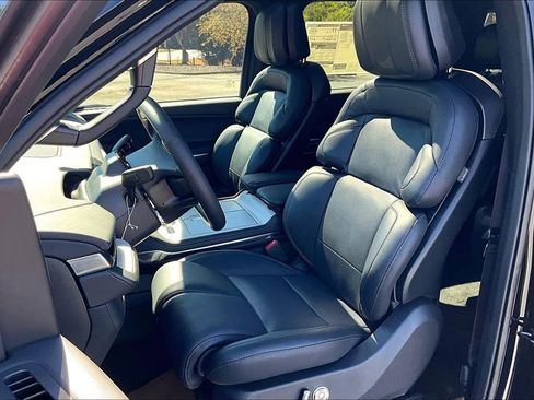 New 2025 Lincoln Navigator Reserve w/ Jet Appearance Package image 9