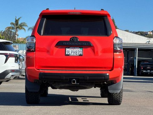 Used 2024 Toyota 4Runner TRD Off-Road Premium w/ Moonroof Package AWD/4WD image 7