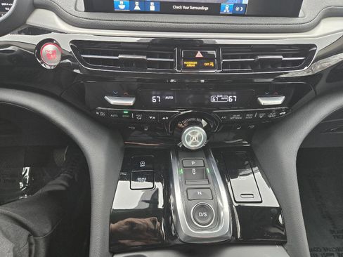 Certified 2025 Acura MDX FWD image 33