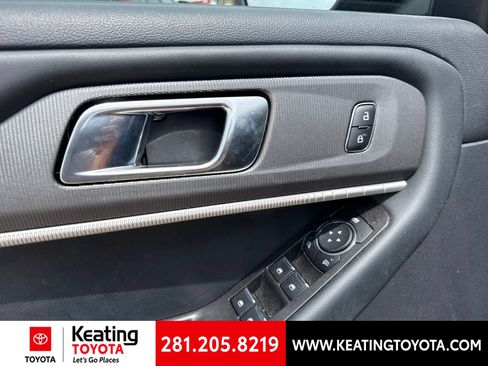 Used 2025 Ford Explorer ST-Line AWD/4WD image 12