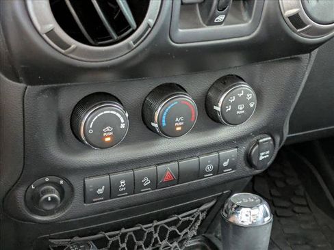 Used 2017 Jeep Wrangler Unlimited Sport w/ Quick Order Package 24S AWD/4WD image 11