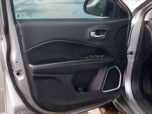 Used 2018 Jeep Compass Sport w/ Tech Group image 13